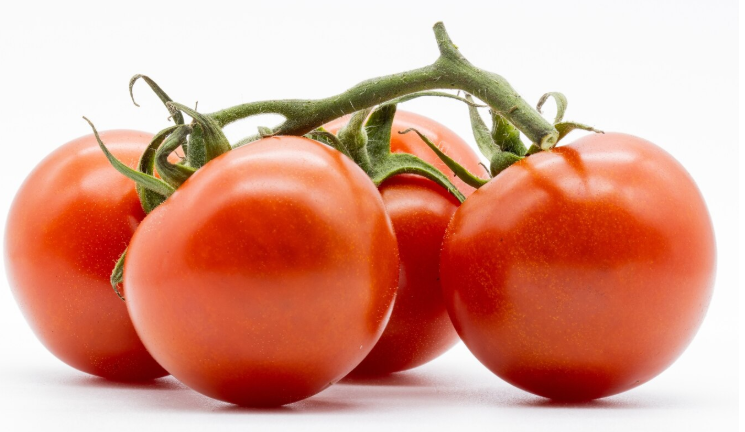 Используй 2 простых правила: вас будет ждать двойной урожай — томаты вкуснейшие