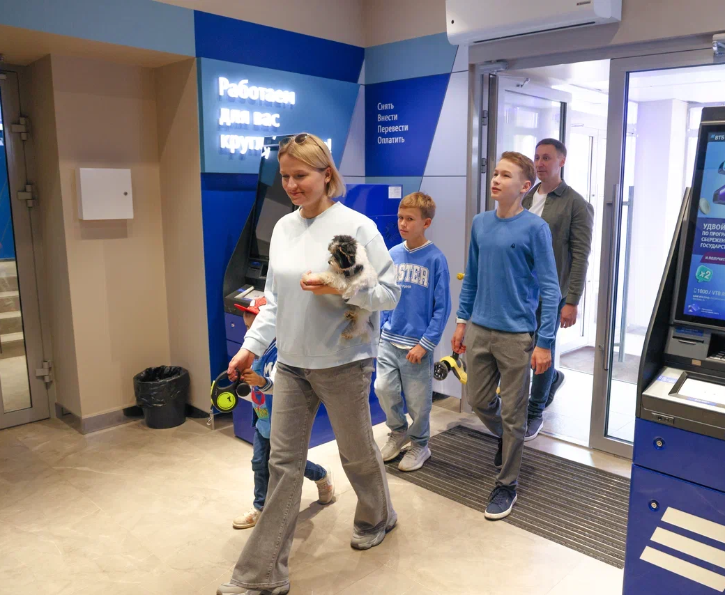 Опрос ВТБ: 75% дальневосточников хотят использовать цифровых помощников для защиты детей