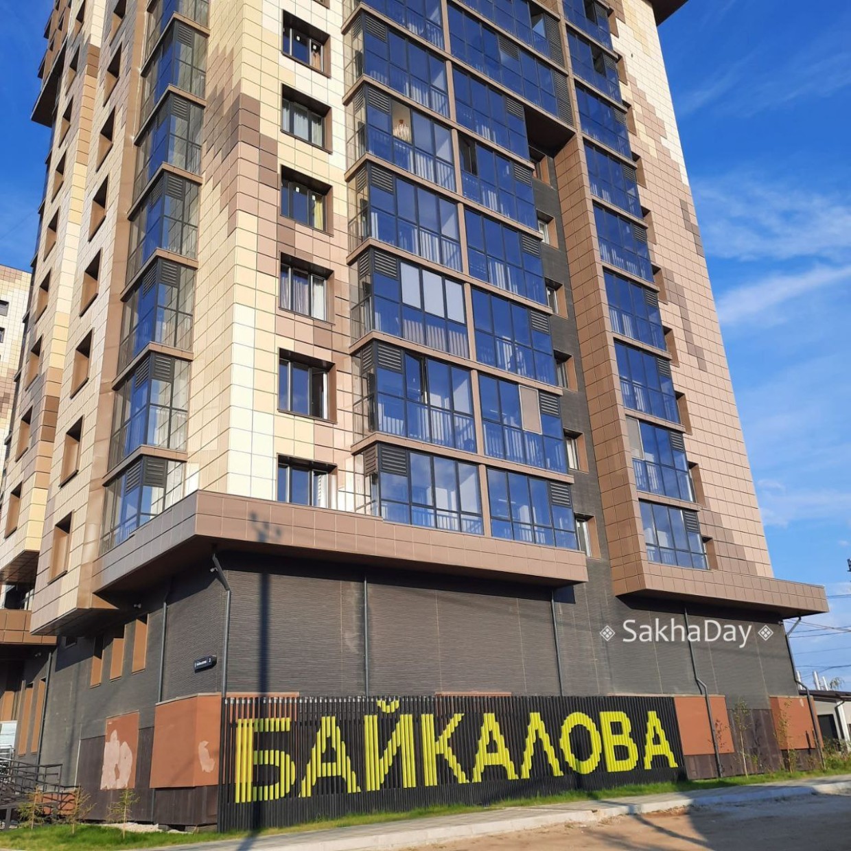 "Невозможно спать!": В Якутске жильцы новостройки жалуются на шумный лифт