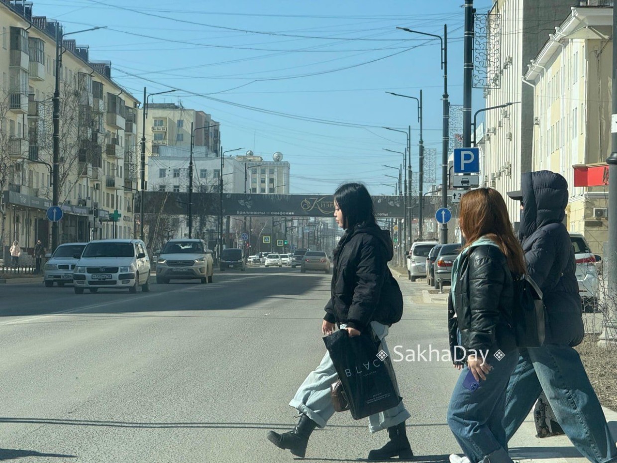 Подросткам в Якутске предлагают на лето стать аниматорами или расклеивать объявления