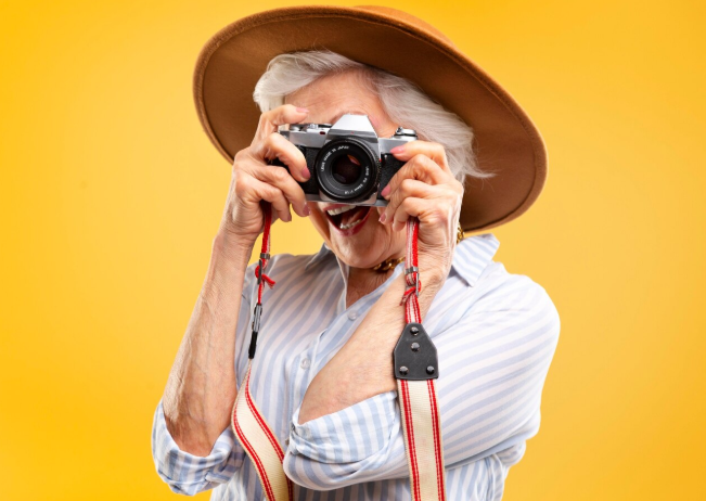 Женщины 55+ совершают эти ошибки в стиле: вещи, которые нарушают пропорции — экспертное мнение