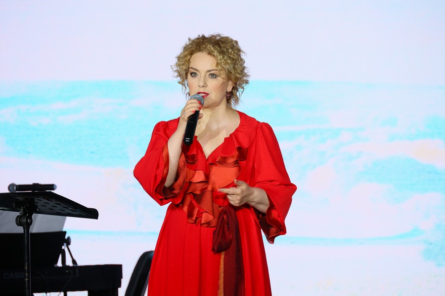 Состоялась творческая встреча с актрисой Ольгой Будиной в  культурном центре АК "ЖДЯ" в Алдане