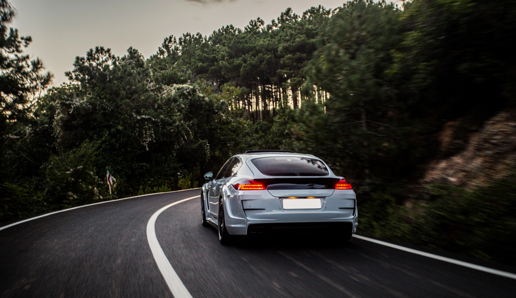 Машина мечты: эти знаки зодиака купят ее в июне 2025 — пришло время