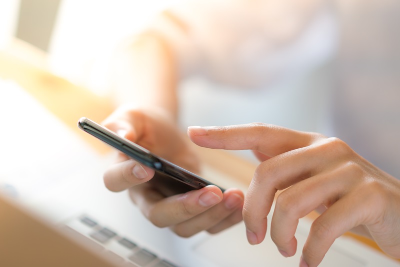 Опрос ВТБ: больше 60% дальневосточников поддерживают внедрение «тревожной кнопки» в приложениях банков