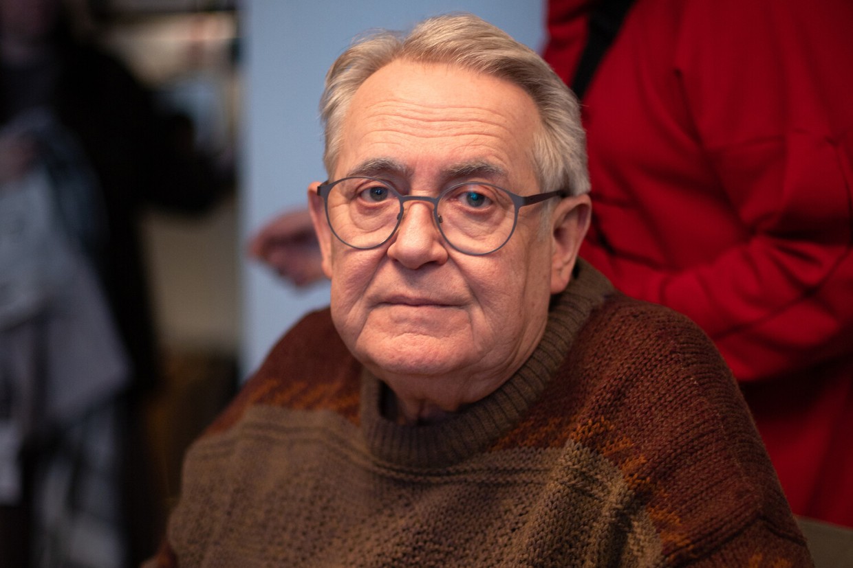 Ах, как хочется вернуться: скромная обитель Юрия Стоянова — вот, как выглядит его небольшая квартира на Кутузовском проспекте