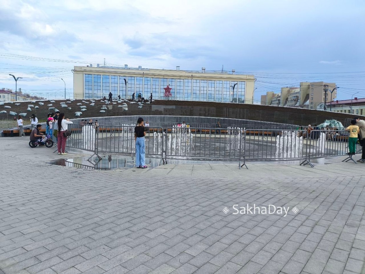 Когда разрешат доступ к фонтану на площади Республики в Якутске?