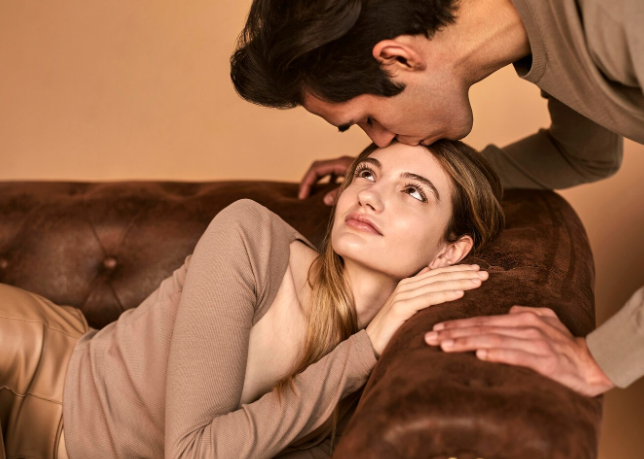 Пламенный огонь в сердцах: эти знаки по уши влюбятся этим летом — счастье уже стучится к вам в дверь