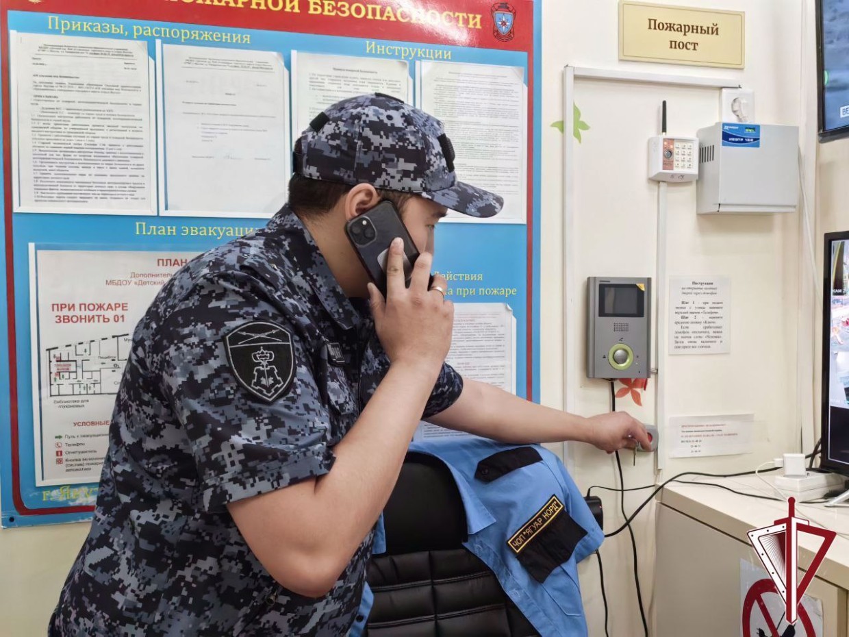 Росгвардия проверила антитеррористическую защищённость детских оздоровительных лагерей на территории Якутии