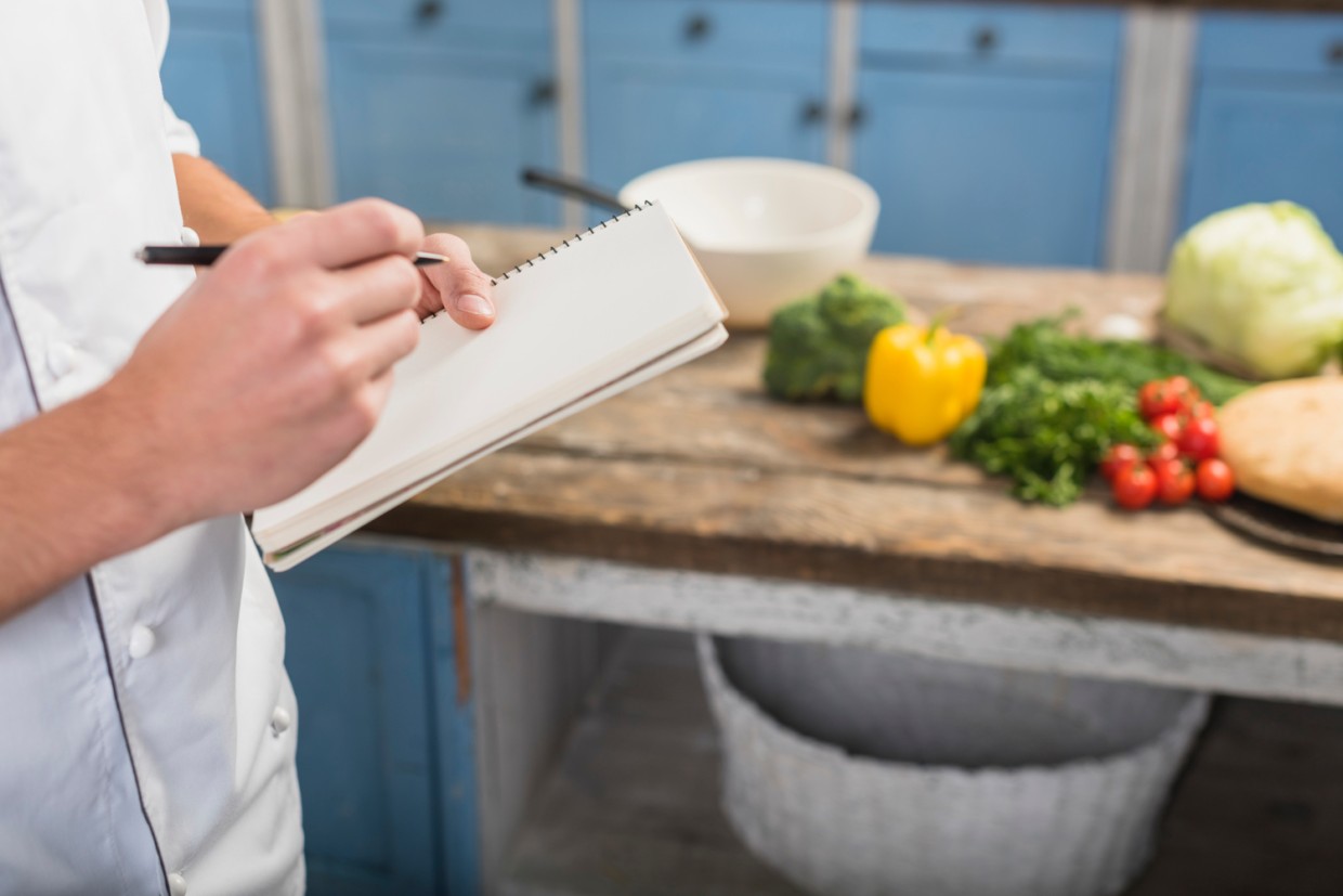 Экономим с умом: раскрыт главный секрет распределения бюджета — с ним можно накопить на квартиру всего за год