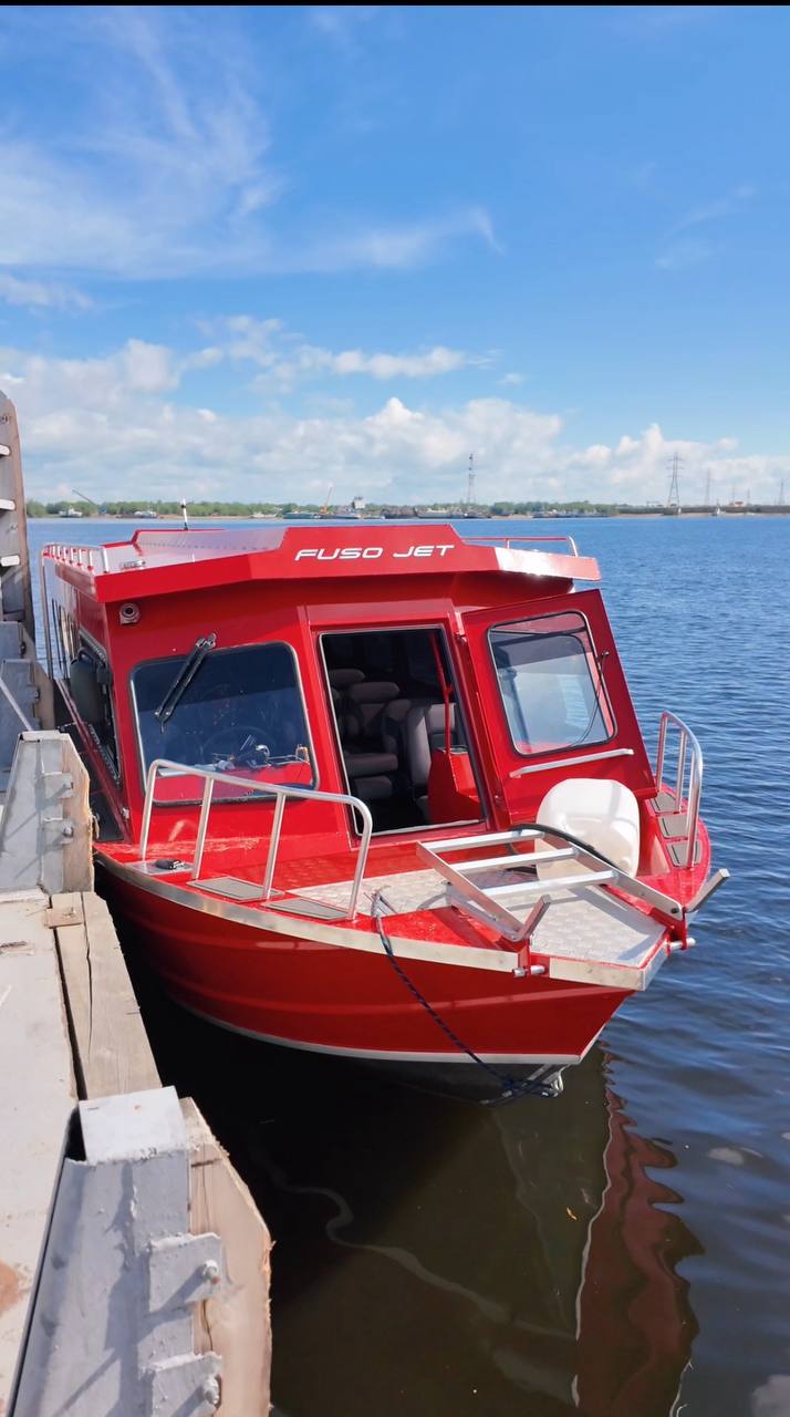 В речпорту Якутска неспокойно. Компанию, предложившую низкую цену до Бестяха, не пустили на причал