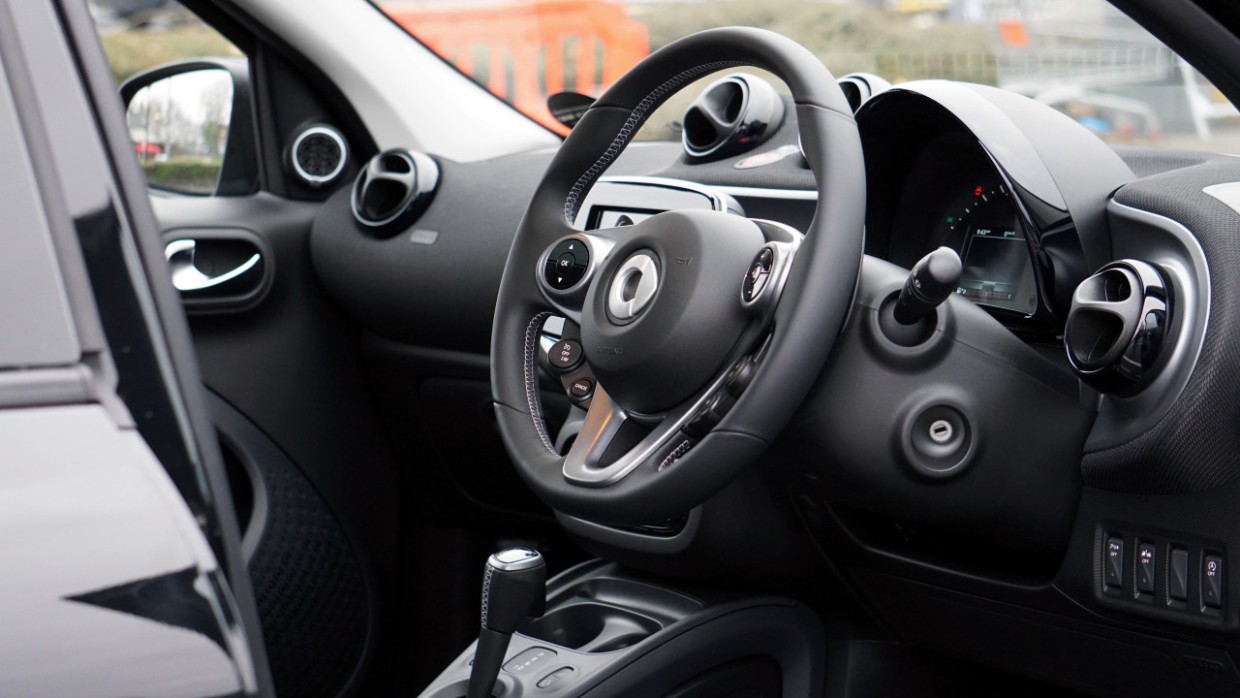 Отказал инспектору ГИБДД — получил арест на 7 суток: что будет, если водитель не предоставит документы при остановке