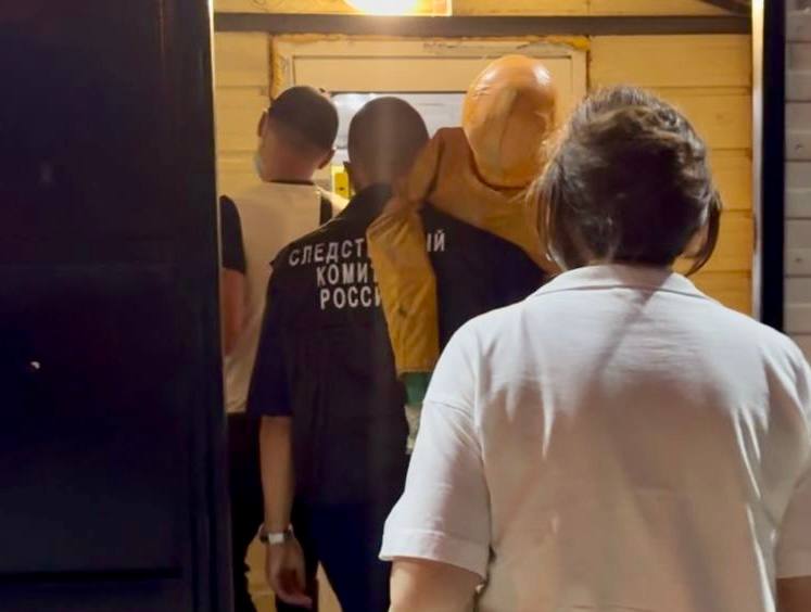 В Якутске ревнивец напал на соперника в магазине