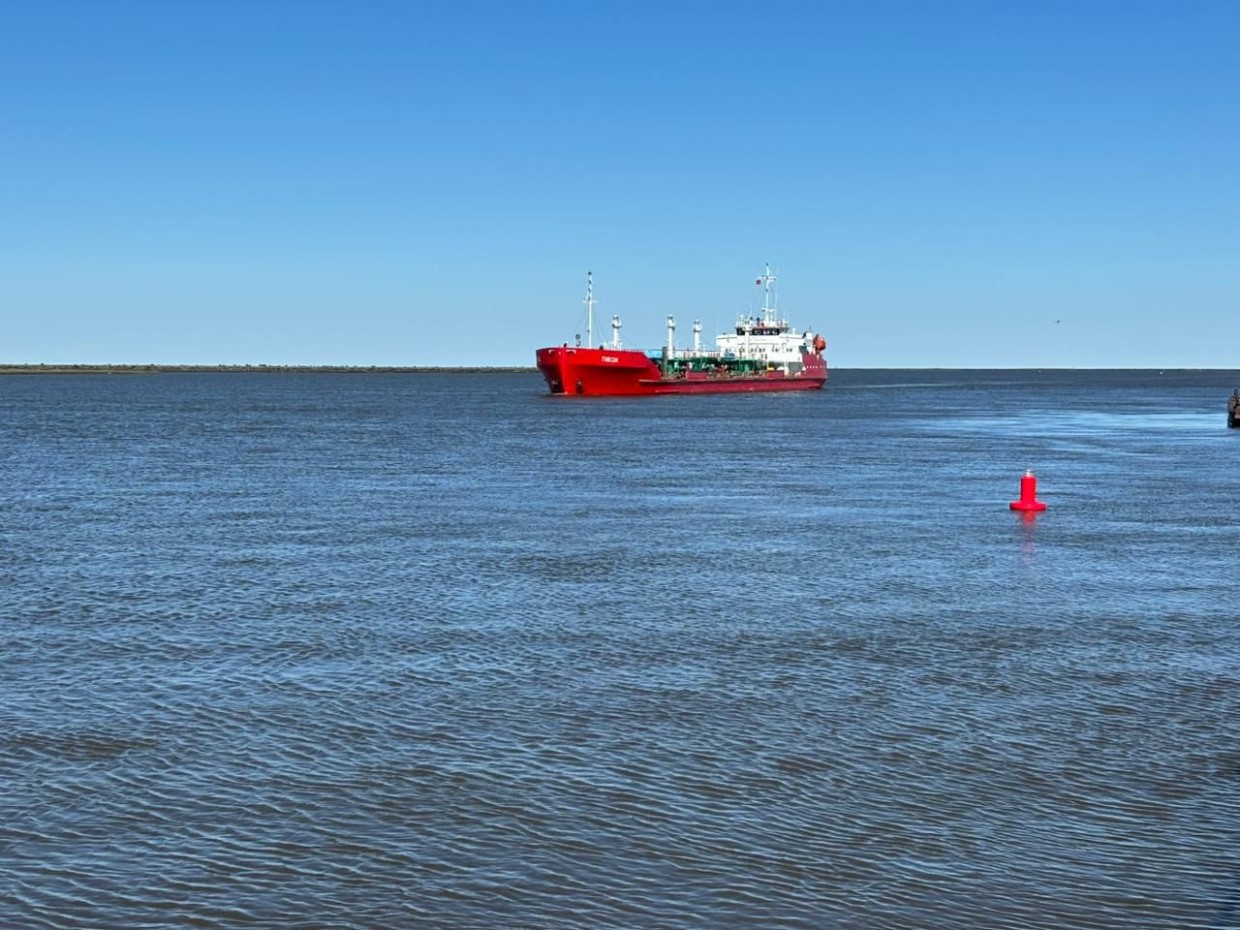 «Саханефтегазсбыт» открыл арктическую навигацию