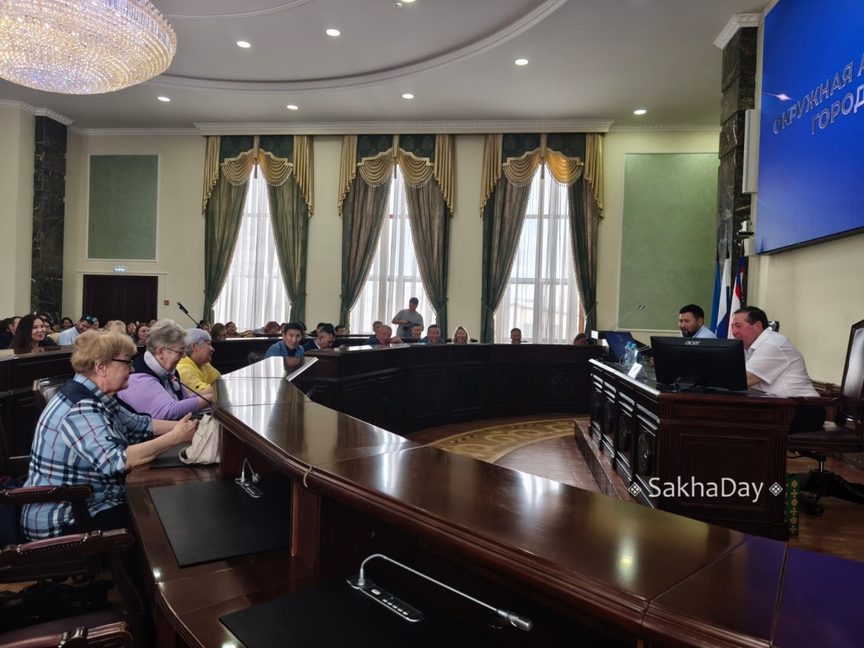 В мэрии Якутска прошла дружеская встреча с Ильей Михальчуком