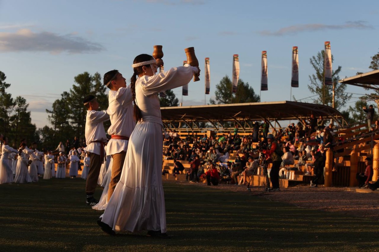 "Виновато яйцо всмятку?": Журналисты отравились на Ысыахе Олонхо в Нерюнгри
