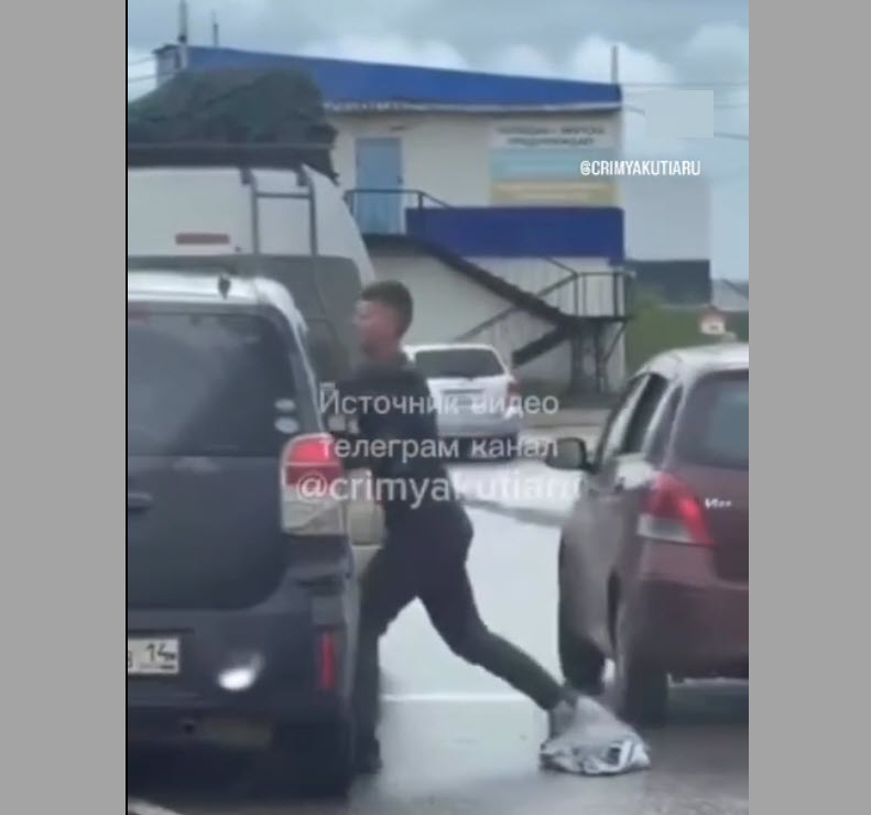 Участковые проводят проверку по факту избиения пожилого водителя в Якутске