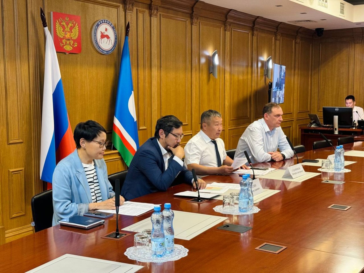 Дмитрий Садовников прилетит в Оймяконский улус