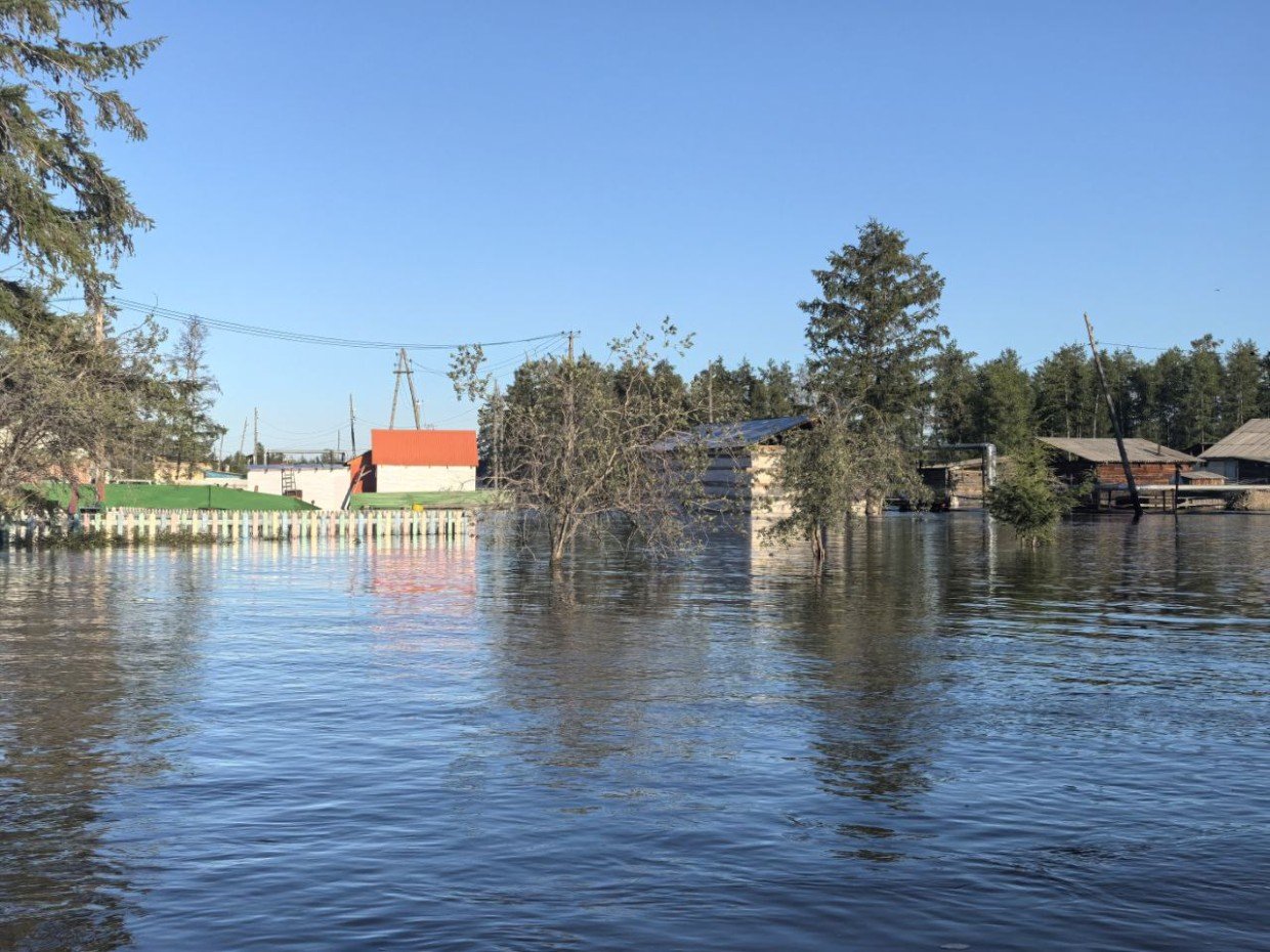 Вода в Оймяконе продолжает подниматься