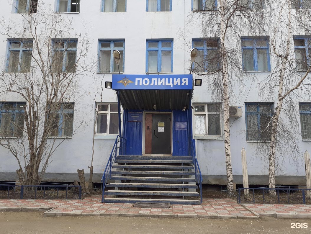 В Якутске полицейский спас жизнь мужчине, предотвратив отравление угарным газом в квартире