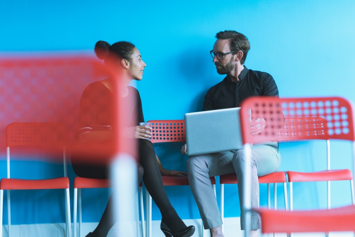 Отставить панику: как преодолеть волнение перед встречей с незнакомцами — на помощь приходит этикет