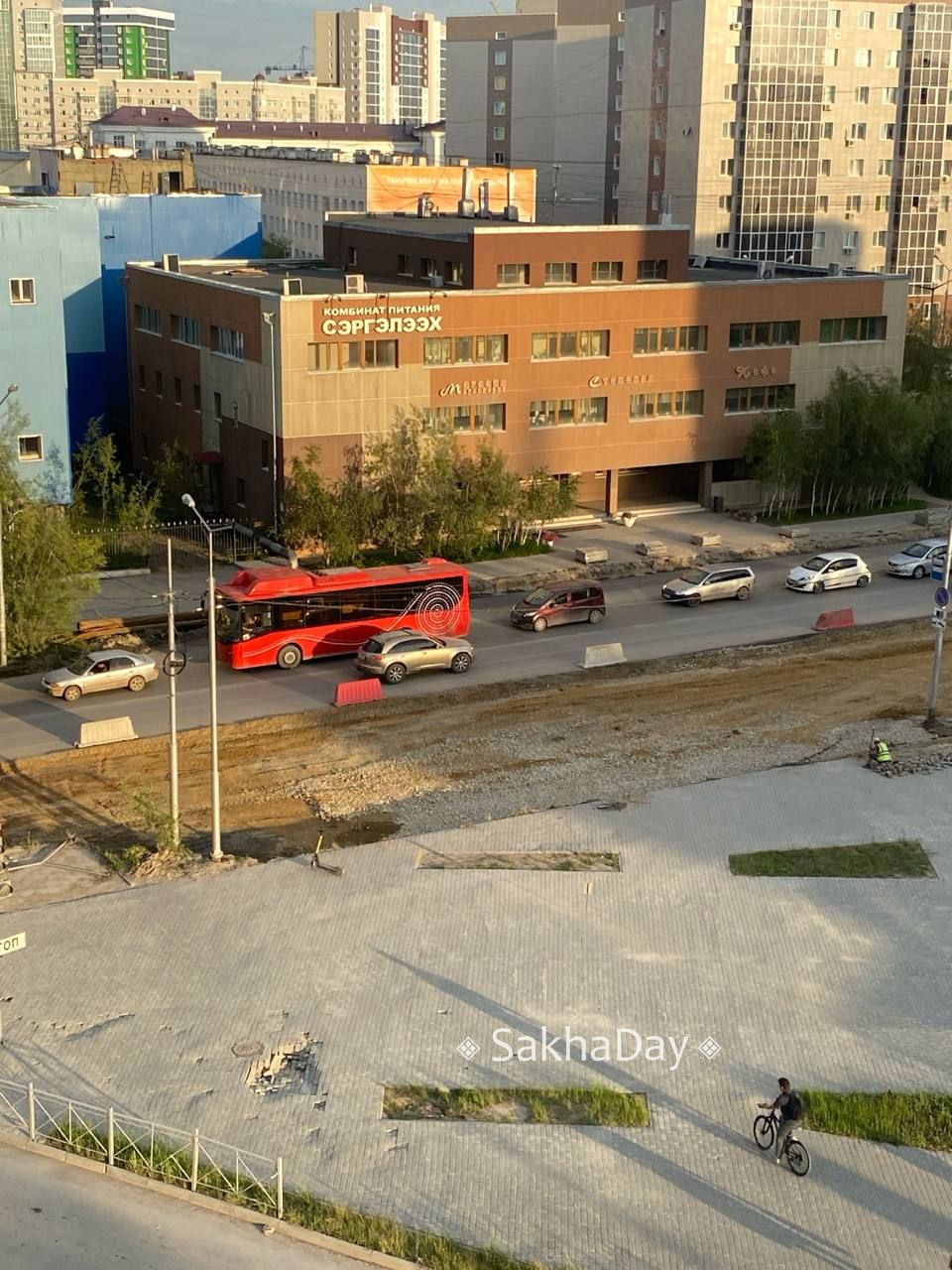 В Якутске на Ойунского срубили березы: зацветет ли улица акациями?