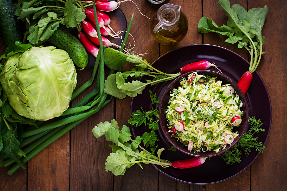 Витаминный салат из советской столовой: с этим рецептом капуста будет хрустящей и сочной — раскрываем секретный прием