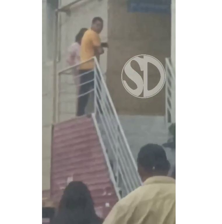 "Пинал и таскал за волосы". Агрессивного мужчину, избившего женщину у дома в Якутске, выявили полицейские