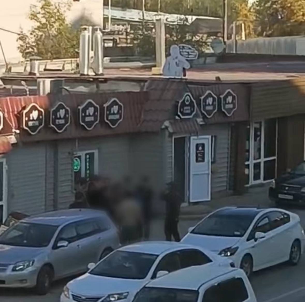 Потасовка на улице Стадухина попала на видео. Четверо участников задержаны