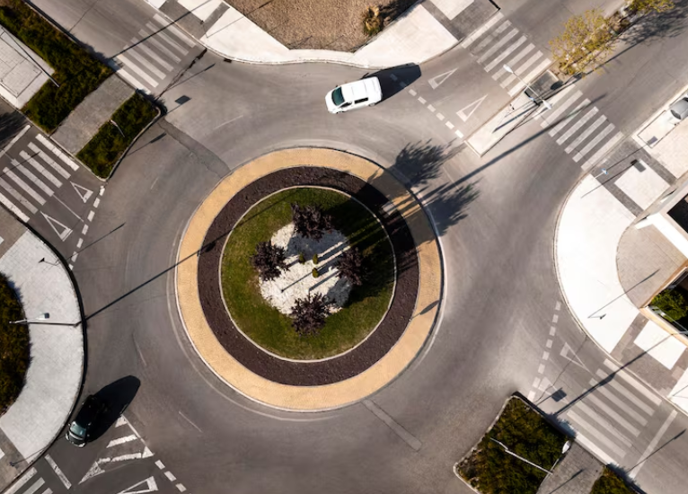 Загвоздка для опытных водителей: игра «определите нарушителя» — тест-проверка знаний ПДД