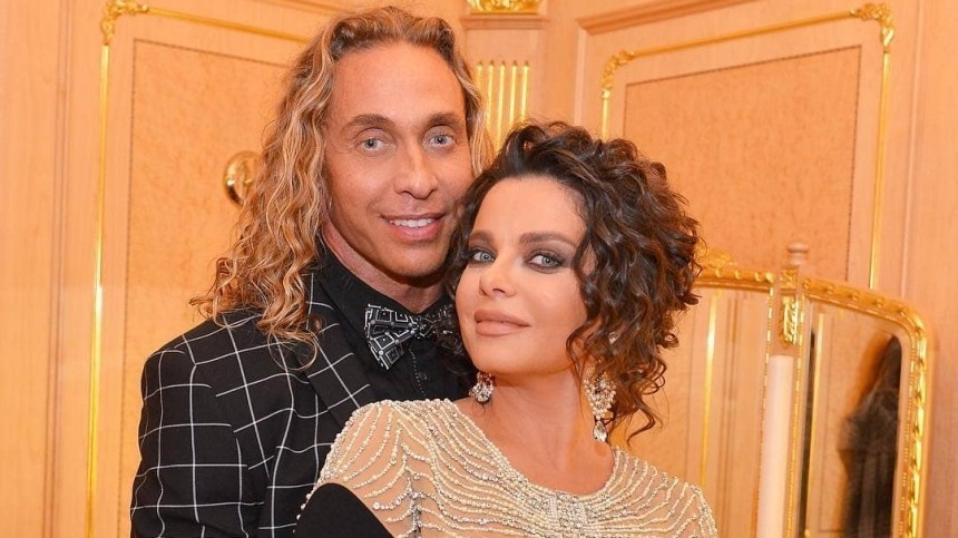 Дом, который построил Николаев: жилище Наташи Королевой и Тарзана — а они знают толк в комфорте и ностальгируют по нулевым