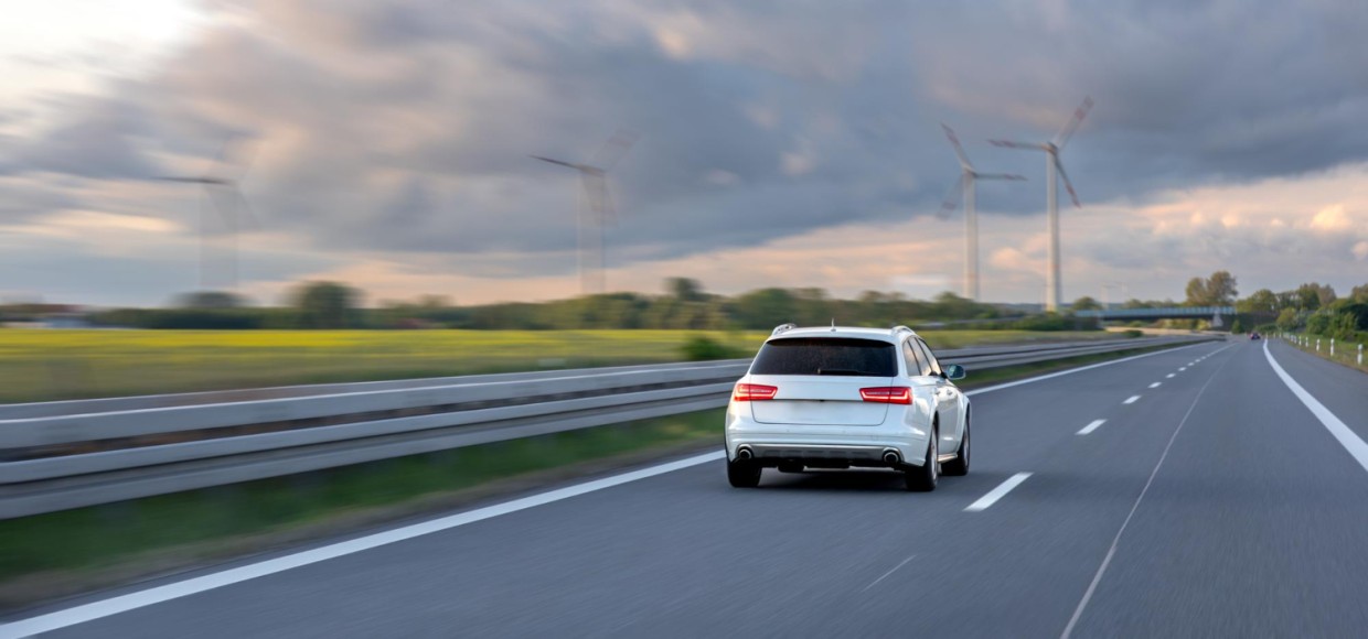 Такого еще не было: швейцарский инженер разработал уникальный задний дворник для Hyindai — заряда хватает на полгода в режиме ожидания