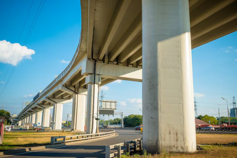 На авось надеяться не стоит: можно ли выехать на мост по ПДД — единицы не теряются в этой ситуации