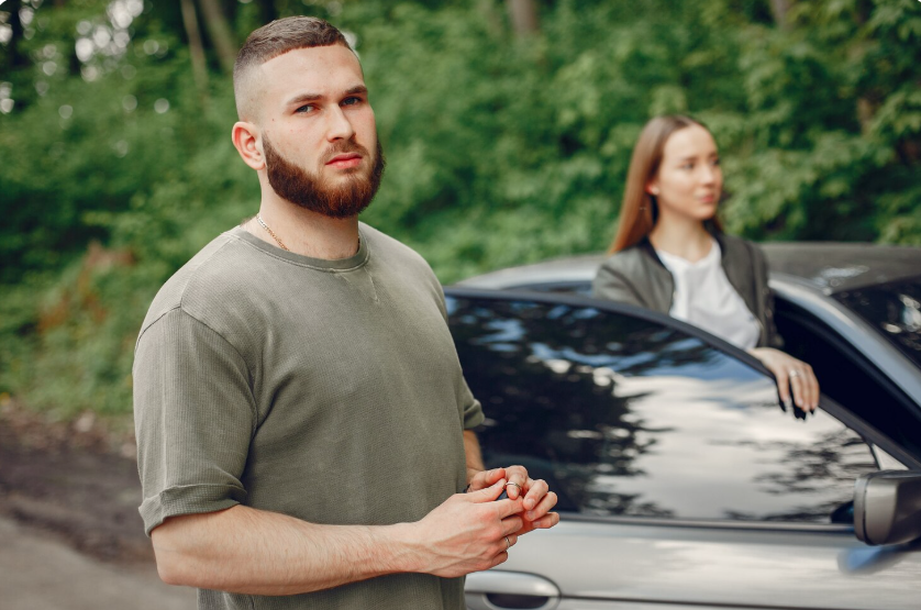 Как законно переоформить авто после развода: можно ли переписать машину на другого человека — разбор юриста