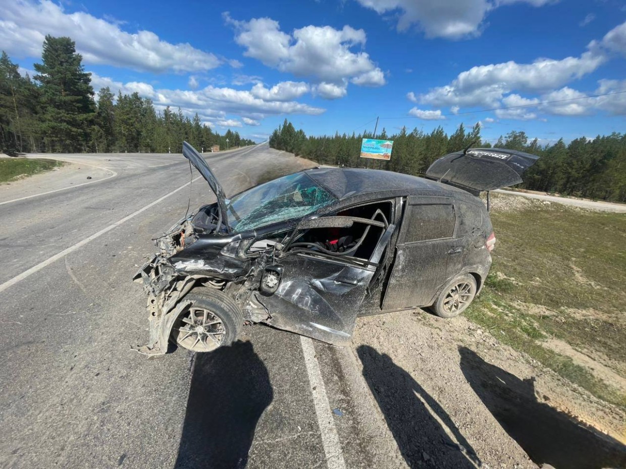 В аварии в Мегино-Кангаласском районе пострадали 4 пассажира