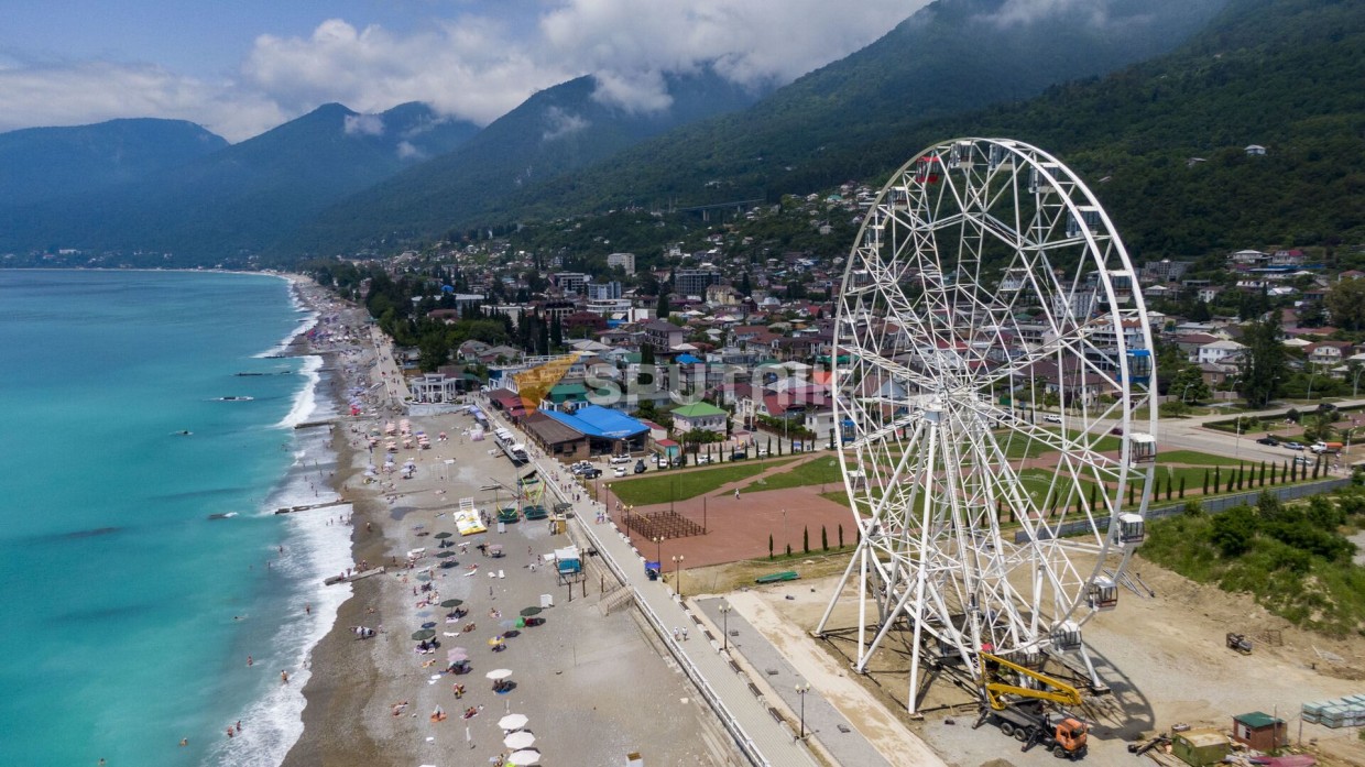 Абхазский парадокс: почему отдых в Стране Души дорожает — цены как в Сочи, а сервис... почти как в Европе?