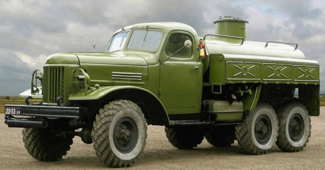 ЗИЛ-157 «Колун»: почему командиры ценили этот грузовик и не хотели менять его на новые модели — главные преимущества легендарного авто