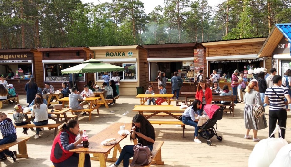 САХАМЕДСТРАХ:  интервью с инфекционистом о том, как как избежать отравления уличной едой в летний сезон