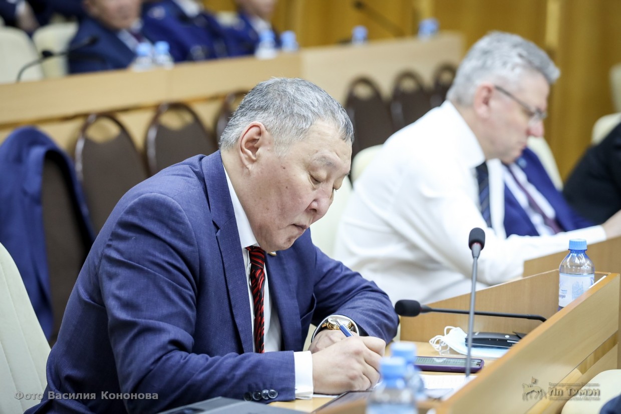 «Комдрагмет», угрожавший судом депутату Поскачину, до сих пор не подал иск