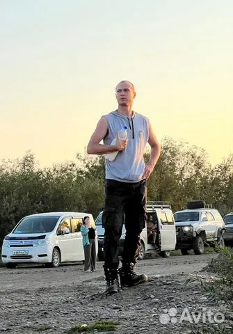 Якутянка продает одежду знаменитого актера Юры Борисова, использованную на съемках якутского фильма