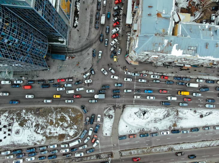 Опасность круговых перекрестков: как вести себя, чтобы не произошло столкновения — полезные советы