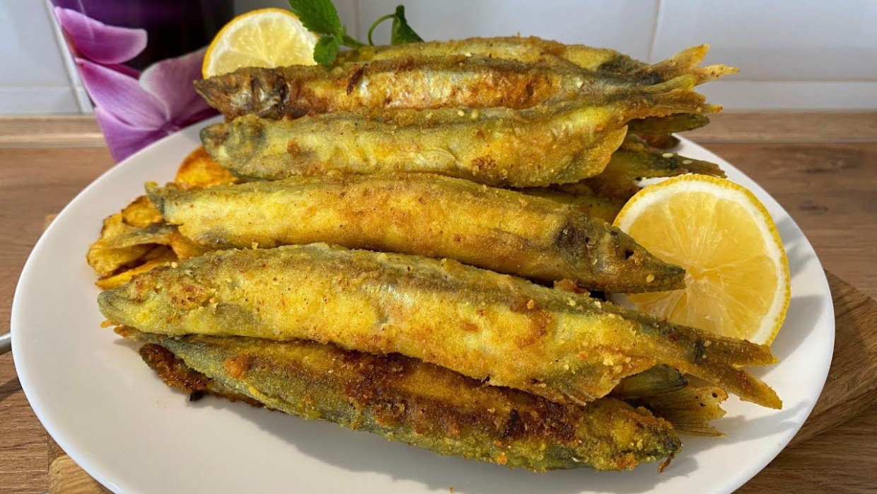 15 минут до вкусового блаженства: именно так нужно жарить мойву — от рыбы с хрустящей корочкой невозможно оторваться