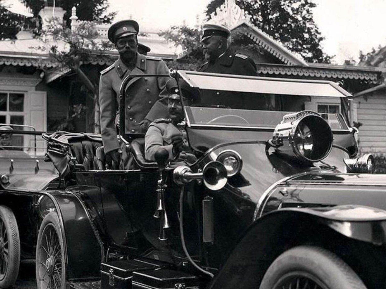 Царская заправка: где Николай II «кормил» своих железных коней — ответ кроется в самом сердце империи