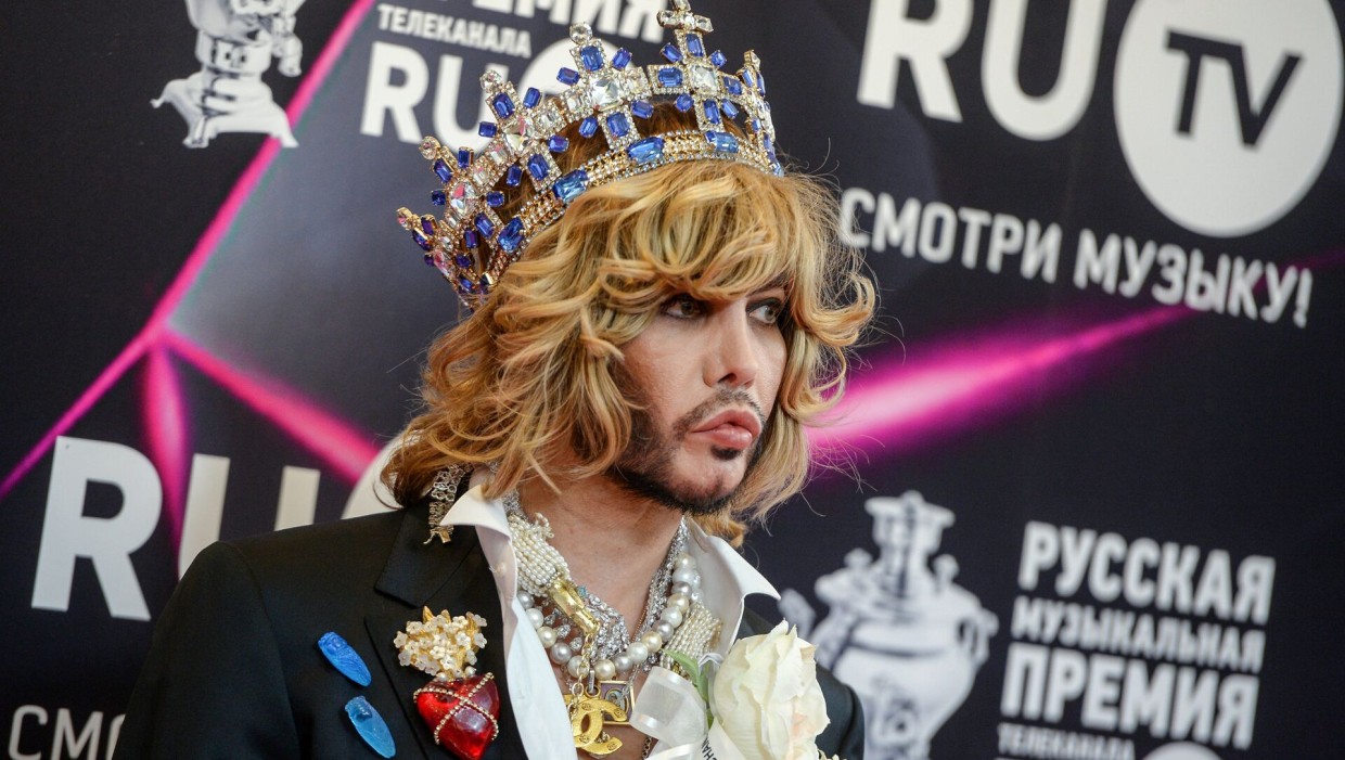 От золотого гламура до минимализма: как менялся интерьер эпатажного стилиста Сергея Зверева — эволюция вкуса или дань моде?