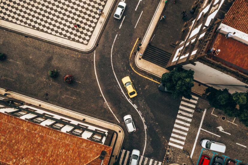 Вопрос на засыпку: кто первым должен тронуться в этой ситуации — 50% водителей наступает на одни и те же грабли