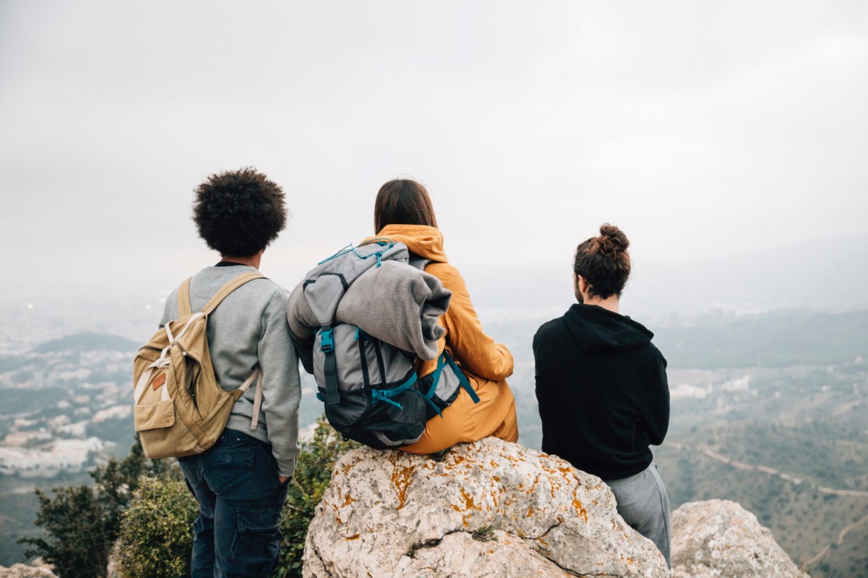 Зов приключений не унять: звезды манят в дальние странствия 2 знаков зодиака — откройтесь новым впечатлениям, и путешествие мечты станет реальностью