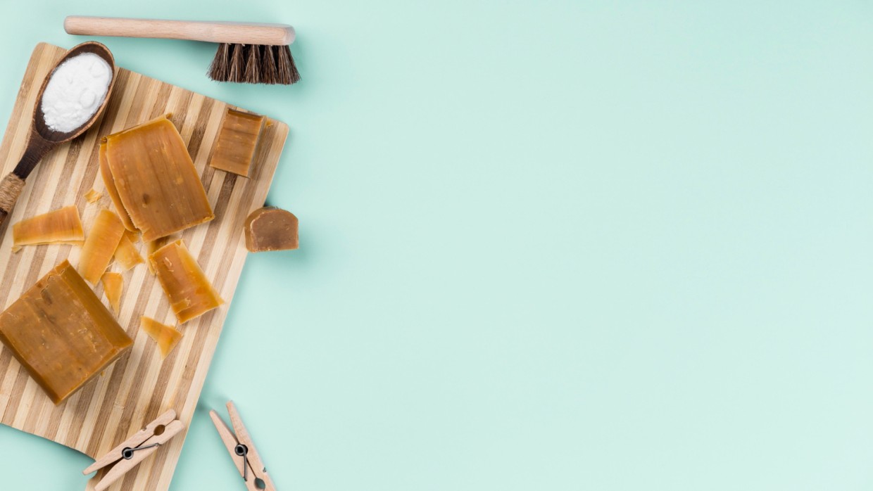 Враг красоты: почему нельзя умываться хозяйственным мылом — мифы, правда и альтернативные решения