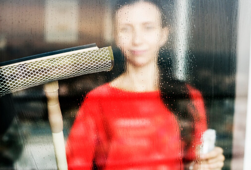 Окна не запотеют — лайфхак для хозяек: пластик останется сухим, а стекла прозрачными