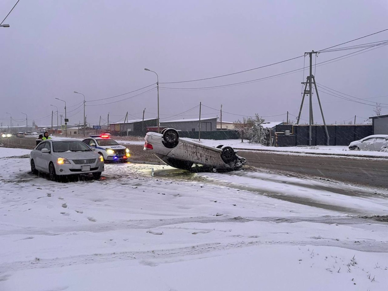 Первый снег обернулся хаосом на якутских дорогах