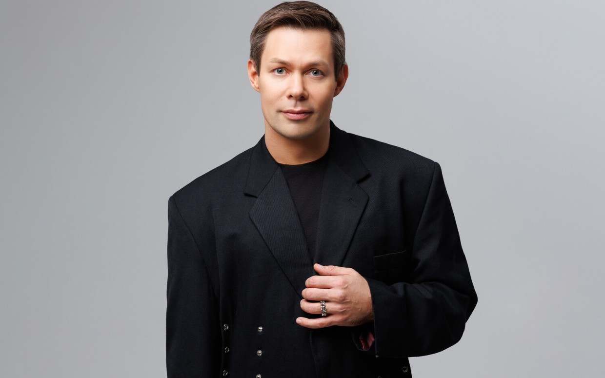 Не дворец, но уютно: как выглядит квартира Стаса Пьехи — без гламура, с душой и видом на Москву