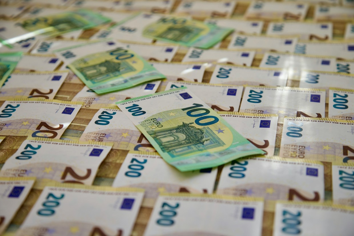 Время собирать камни: Вселенная щедро вознаградит 2 знака зодиака за их упорство и труд — гороскоп на конец сентября и начало октября